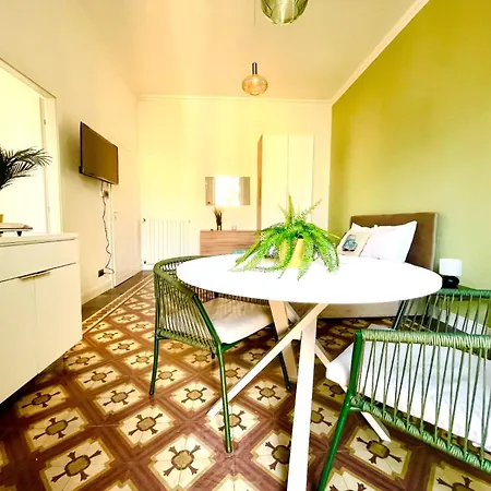 Charming Rooms Loreto 8 Milan Exterior photo